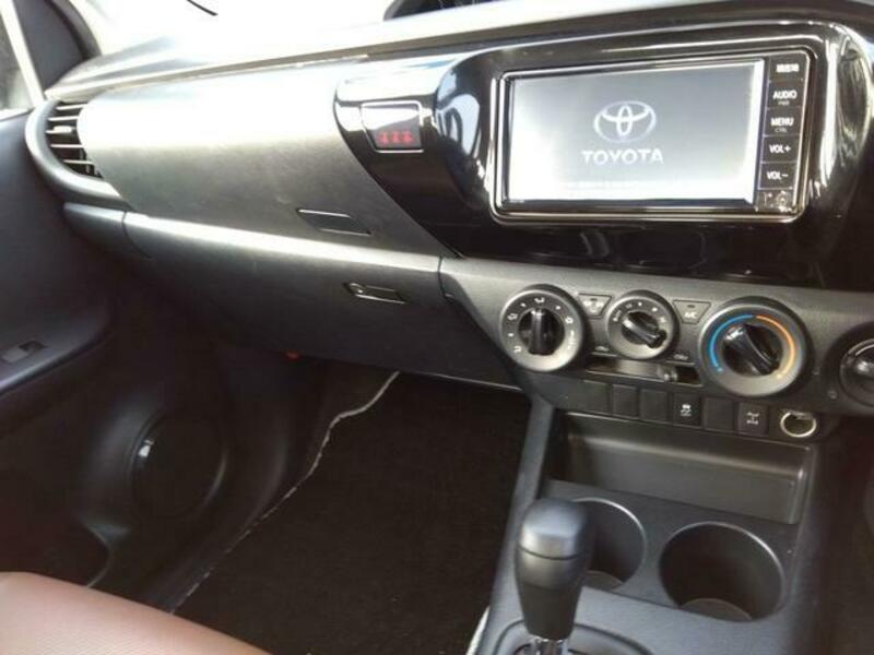 HILUX