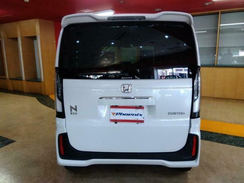 N BOX CUSTOM