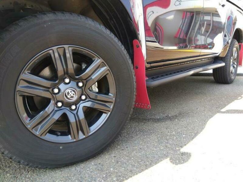 HILUX