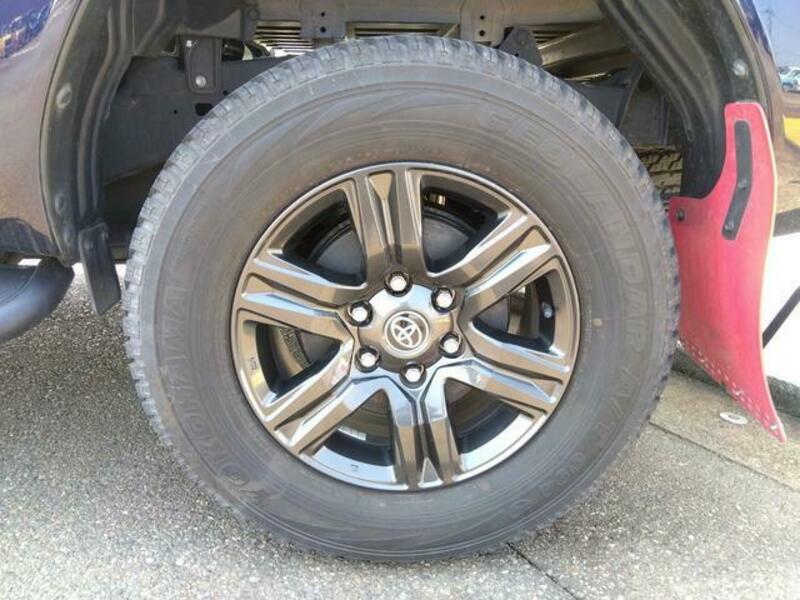 HILUX