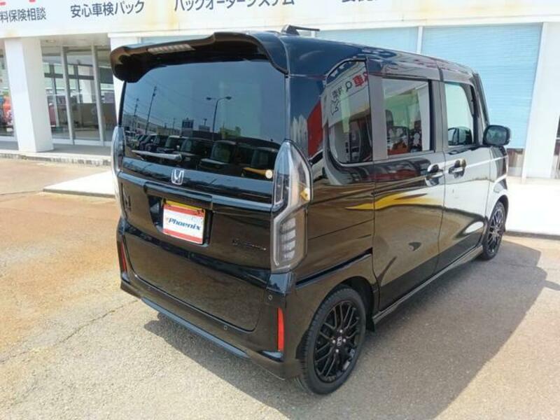 N BOX CUSTOM
