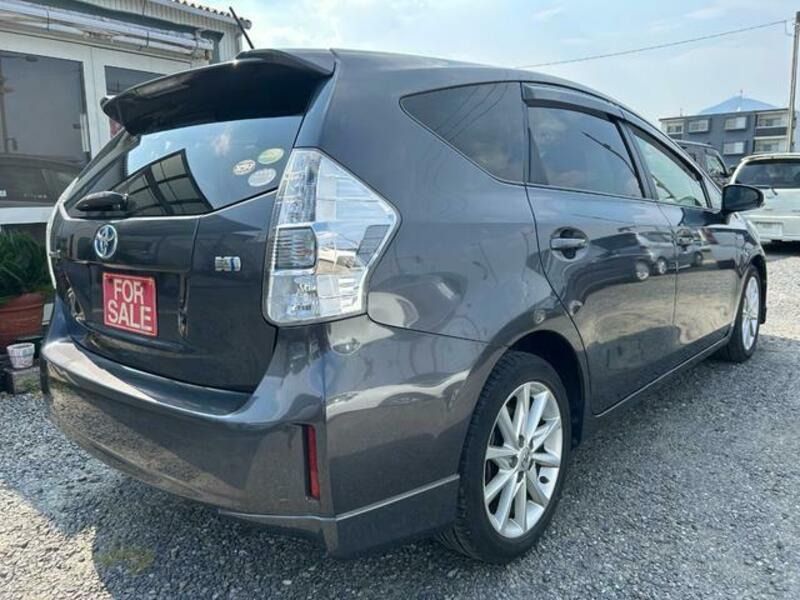 PRIUS ALPHA