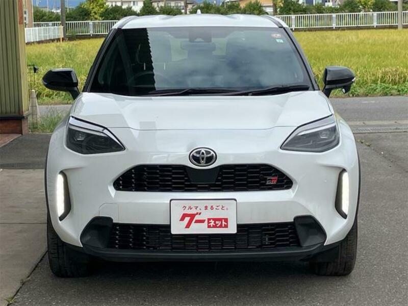 YARIS CROSS