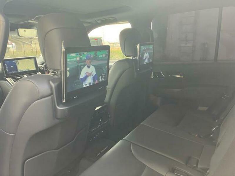 LAND CRUISER