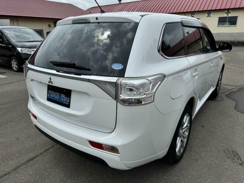 OUTLANDER PHEV