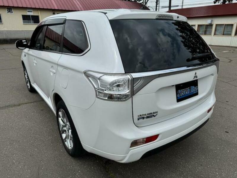 OUTLANDER PHEV