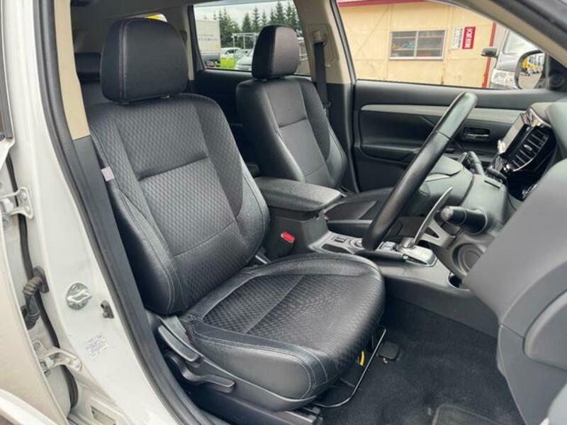OUTLANDER PHEV