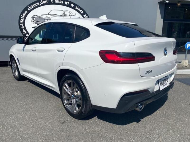 X4