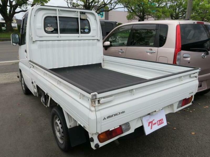 MINICAB TRUCK