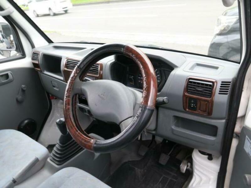 MINICAB TRUCK