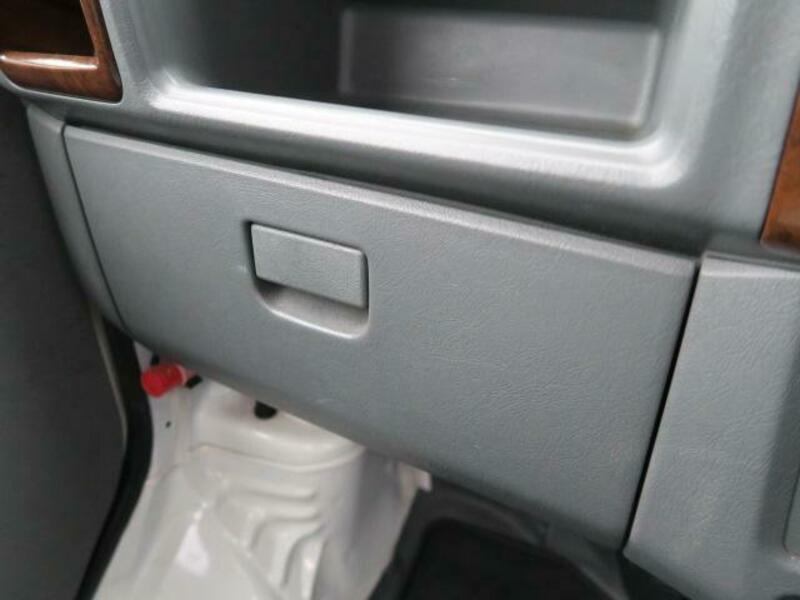 MINICAB TRUCK