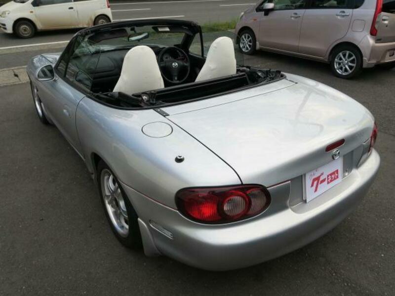 ROADSTER