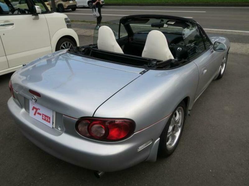 ROADSTER