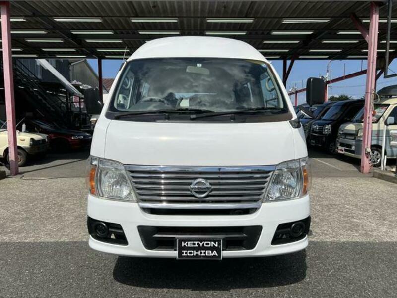 CARAVAN BUS