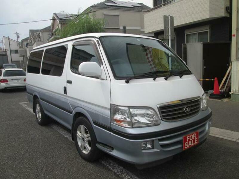 TOYOTA HIACE WAGON