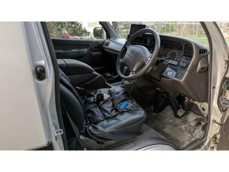 HIACE WAGON
