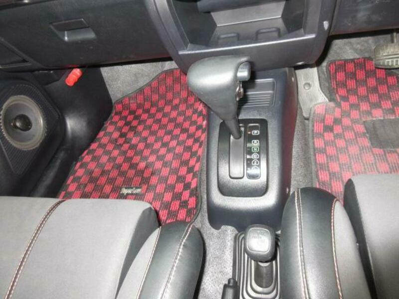 PAJERO MINI