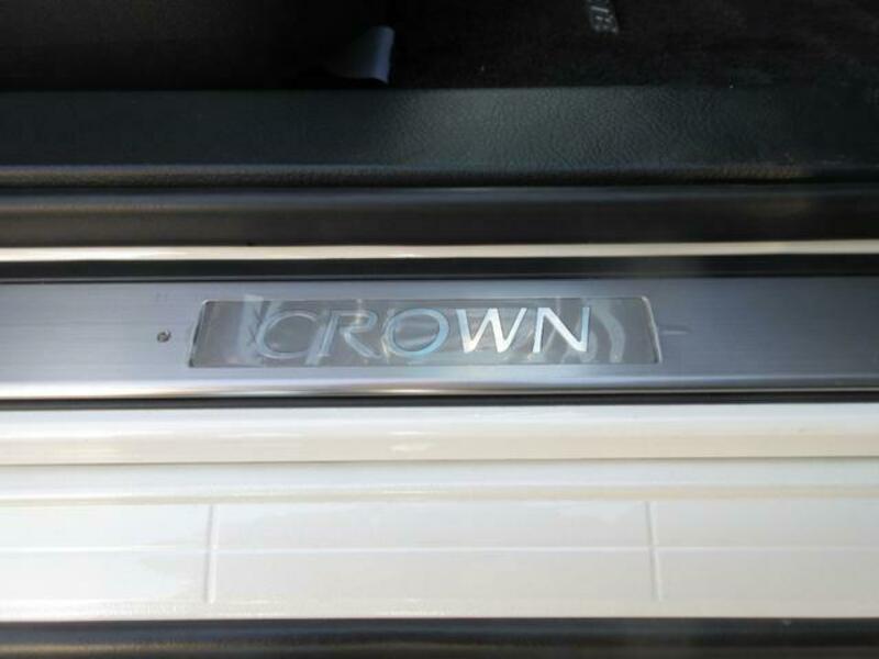 CROWN