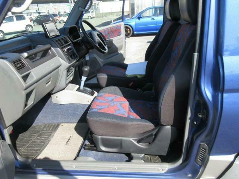 PAJERO MINI