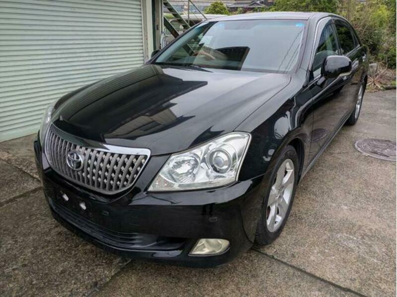 TOYOTA CROWN MAJESTA