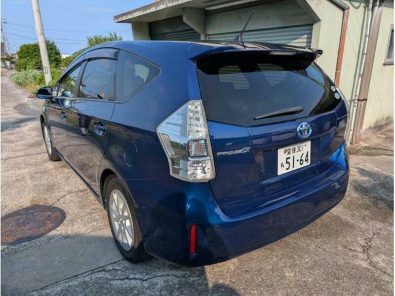 PRIUS ALPHA