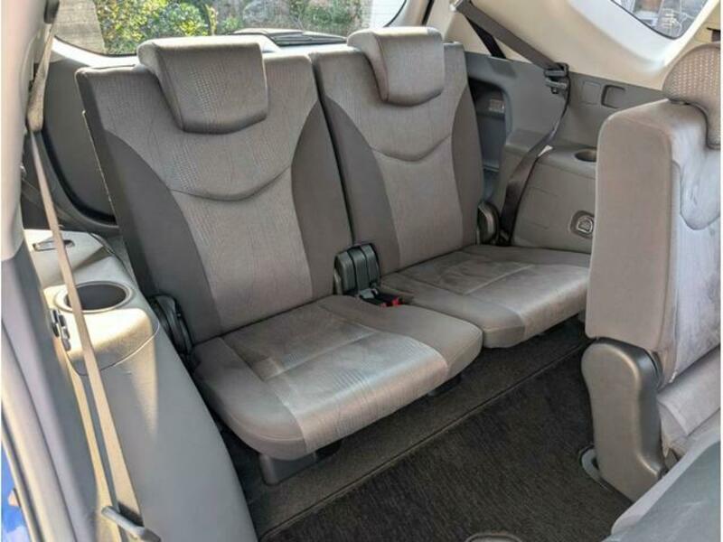 PRIUS ALPHA