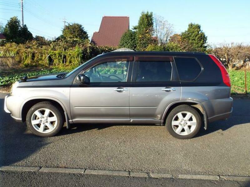 X-TRAIL
