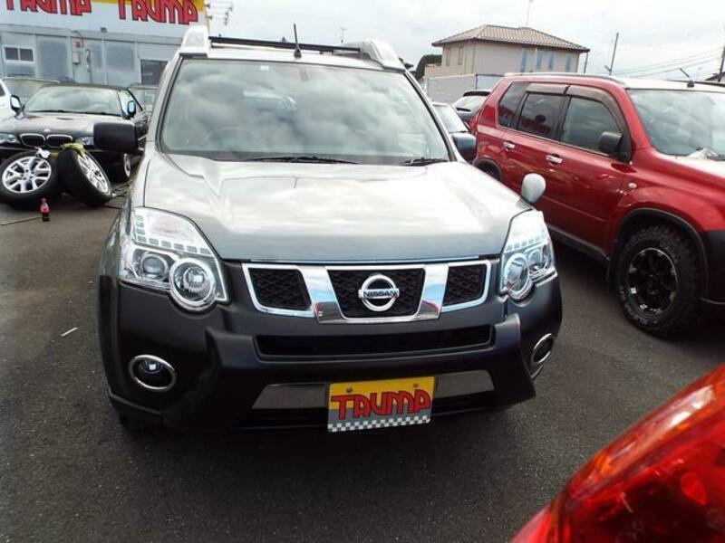 X-TRAIL
