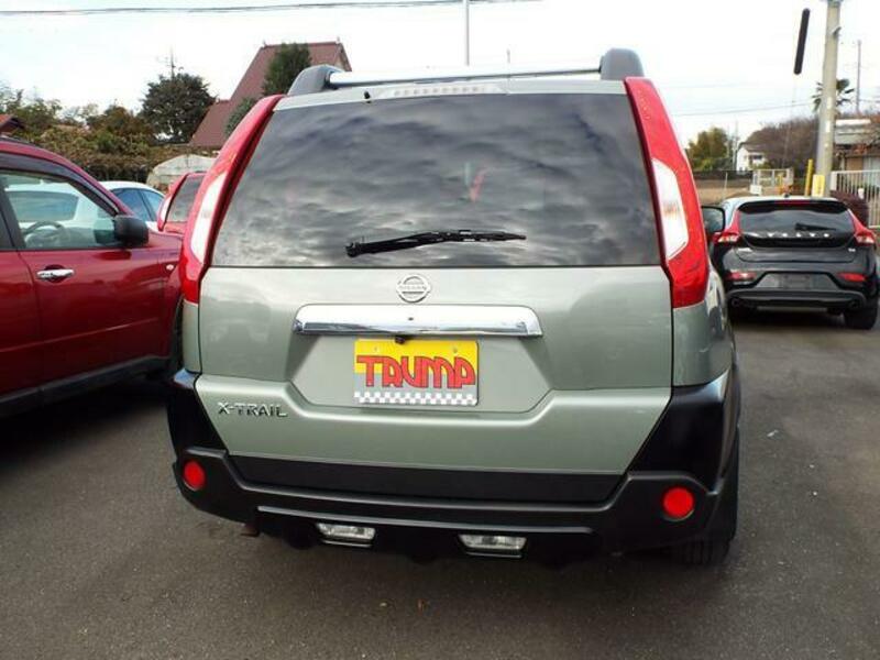 X-TRAIL