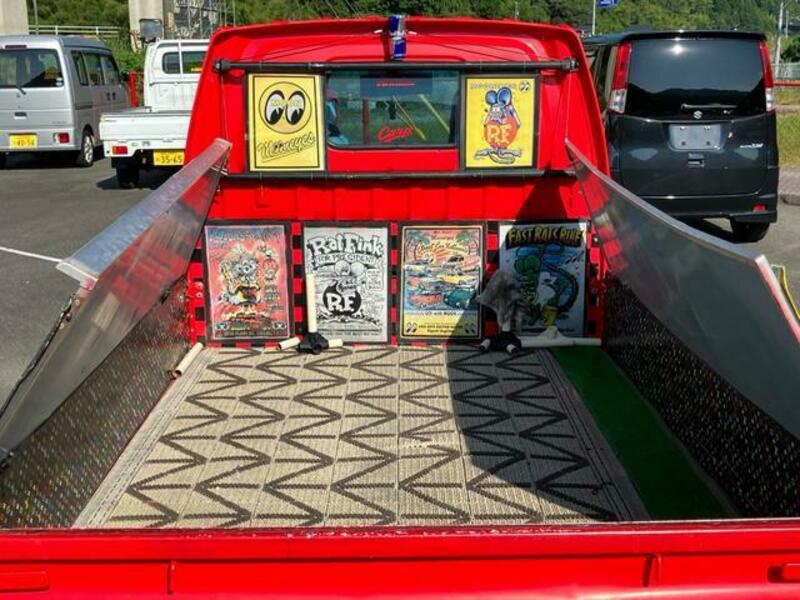 CARRY TRUCK