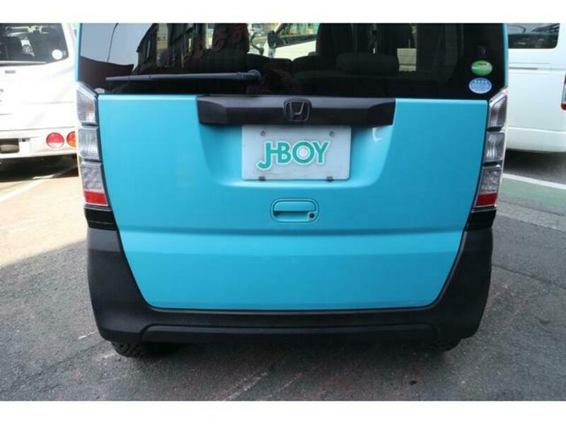 N BOX