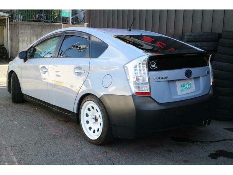 PRIUS
