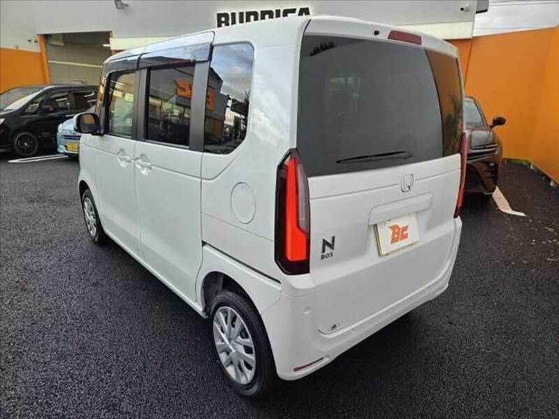 N BOX