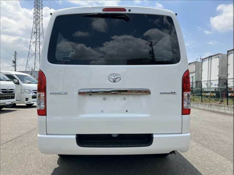 HIACE VAN