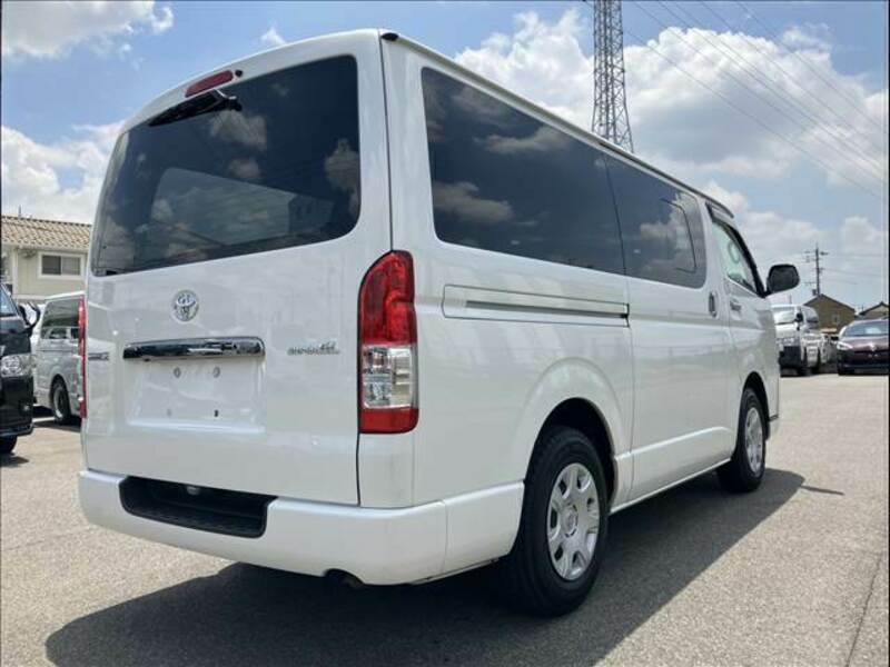 HIACE VAN