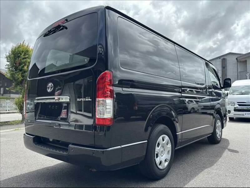 HIACE VAN