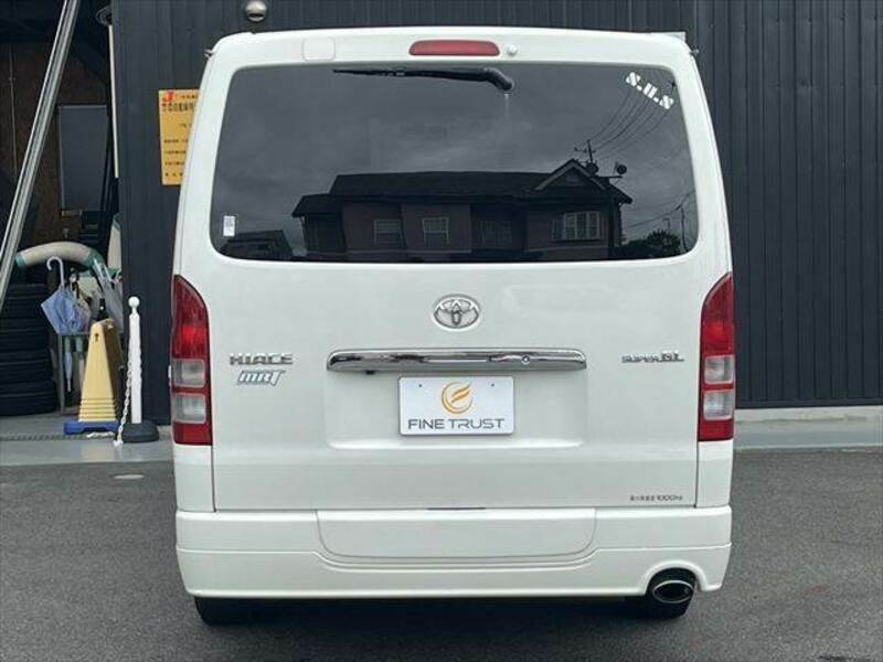 HIACE VAN