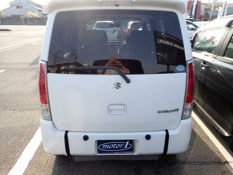 WAGON R