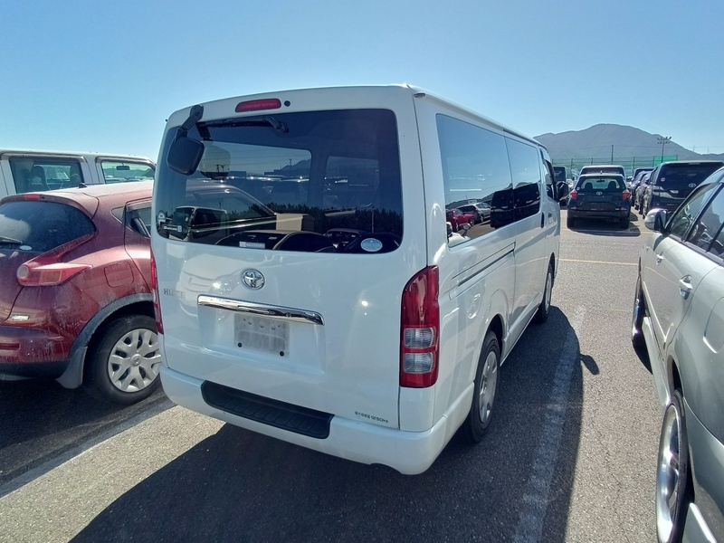 HIACE VAN