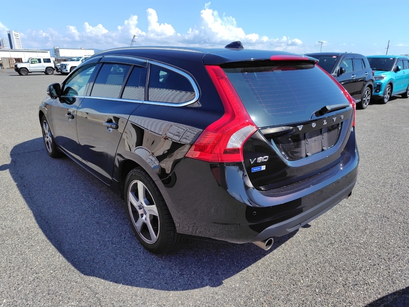 V60
