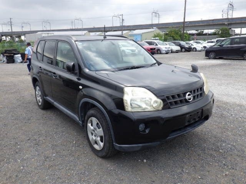 X-TRAIL