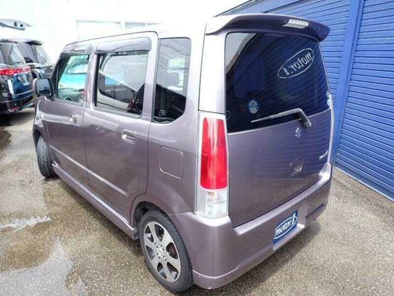 WAGON R