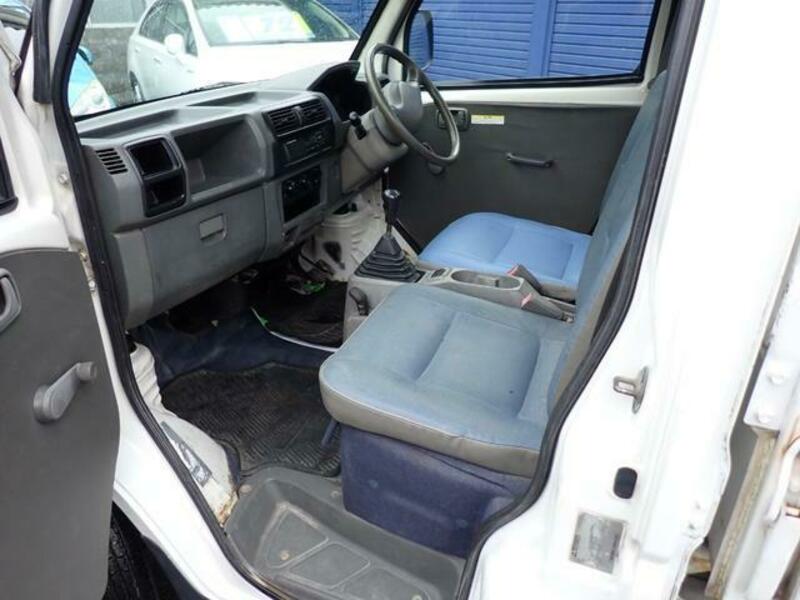 MINICAB TRUCK