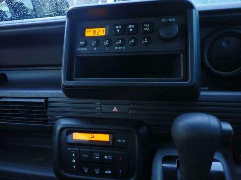 N-VAN