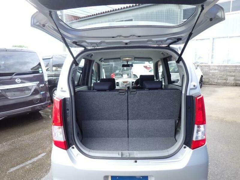 WAGON R