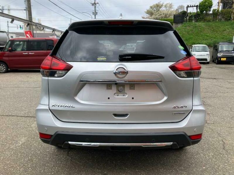X-TRAIL