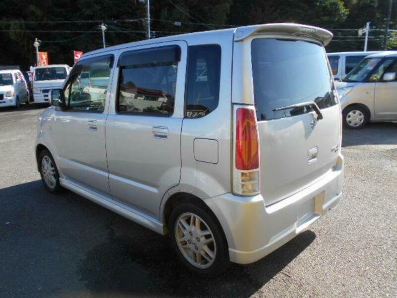WAGON R