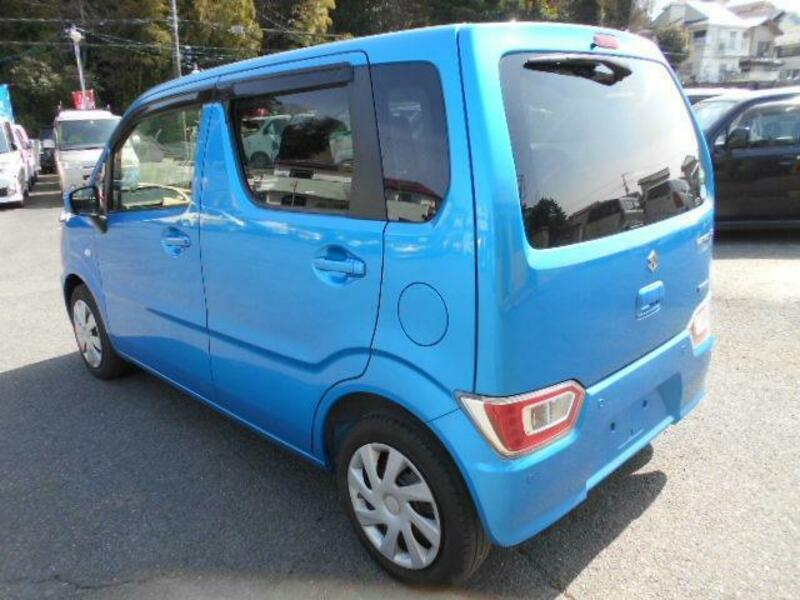 WAGON R