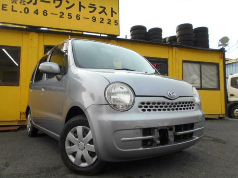 DAIHATSU MOVE LATTE