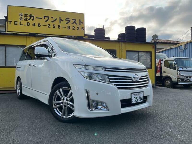 NISSAN ELGRAND